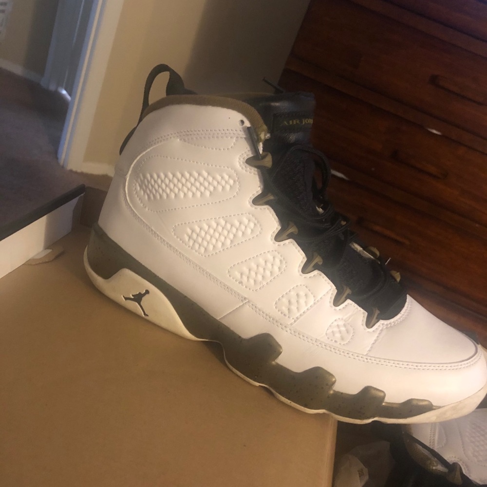 Jordan 9s